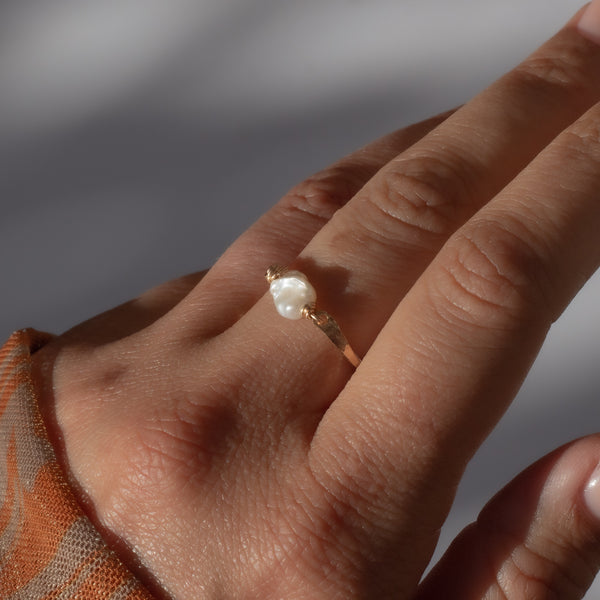 Single Pearl Ring